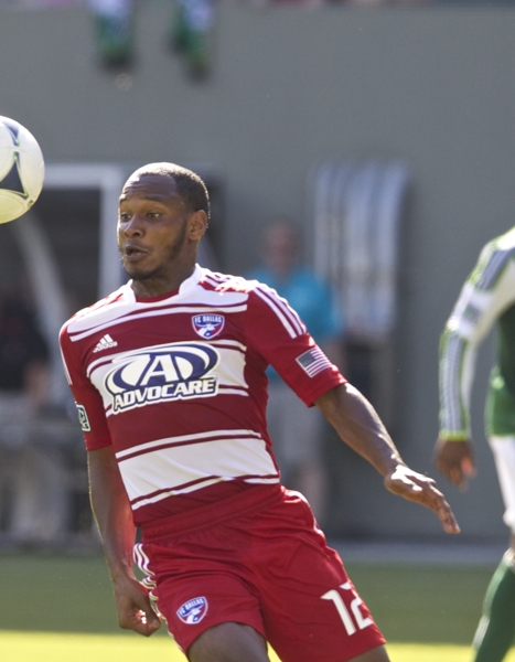 Julian DE GUZMAN.jpg