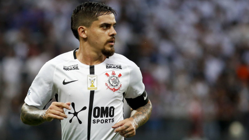 fagner-im-trikot-von-corinthians-1526360663-15403.jpg