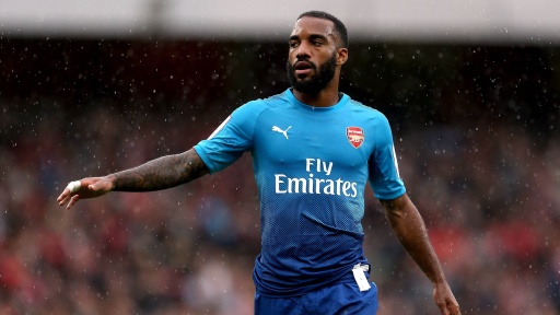 lacazette-1502435793-11478.jpg