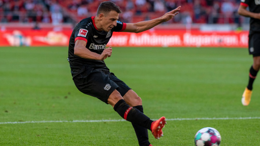 santiago-arias-bayer-leverkusen-1623059096-64303.jpg