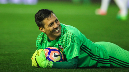diego-alves-valencia-1596033760-44456.jpg