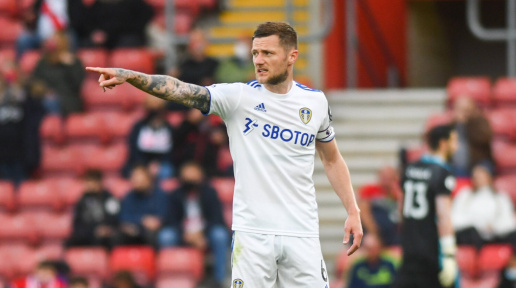 liam-cooper-von-leeds-united-1621931318-63392.jpg