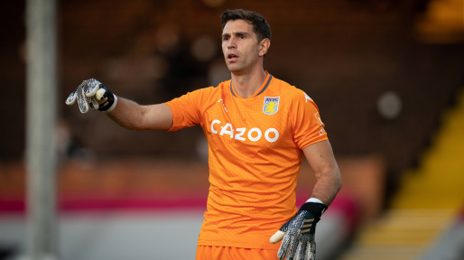 emiliano-martinez-aston-villa-1602498475-48963 (1).jpg